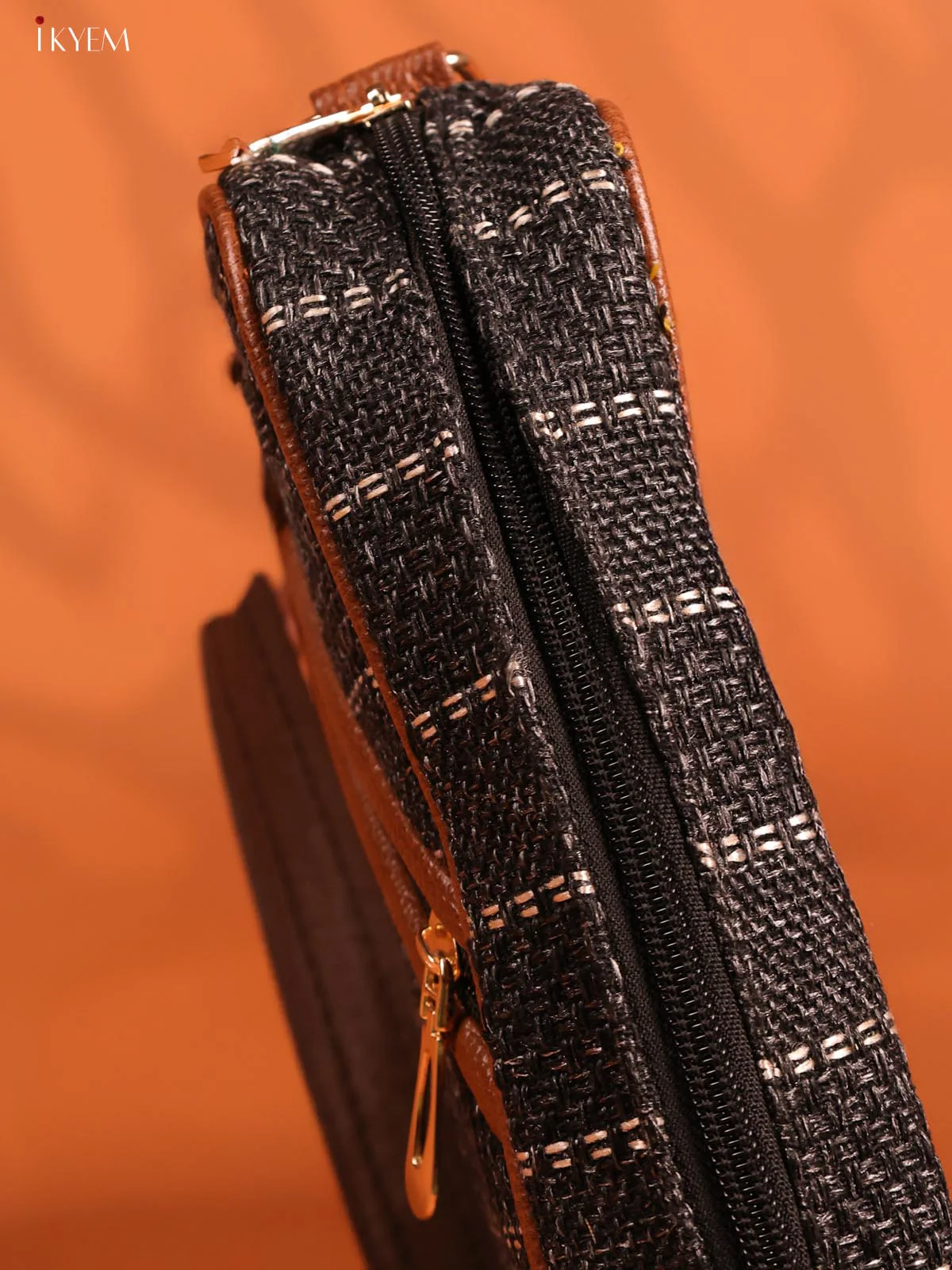 Jute Travel Buddy Leather Sling Bag with 3 Compartments - Black - KD26721 - Image 5