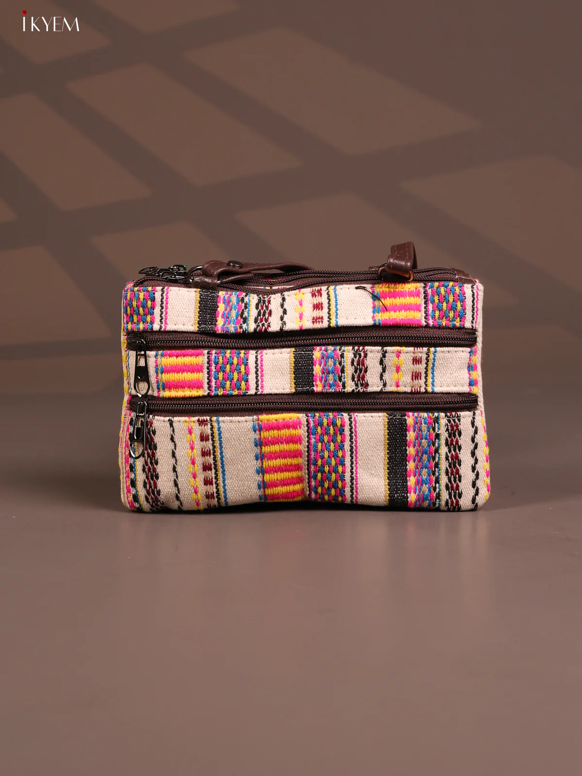 Jacquard Embroidery Handy Handbag with 6 Compartments - Multicolour - KD26762 - Image 3