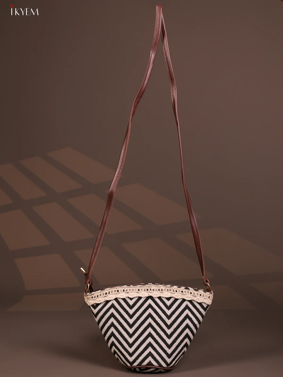 Jacquard Zigzag Leather Sling Bag with 1 Compartments - Beige with Black - KD26782 - Image 3