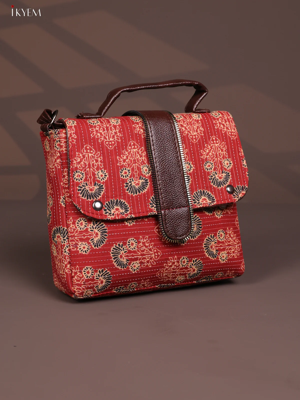 Floral Pattern Leather Flap Sling Bag with 3 Compartments - Red - KD26810 - Image 2
