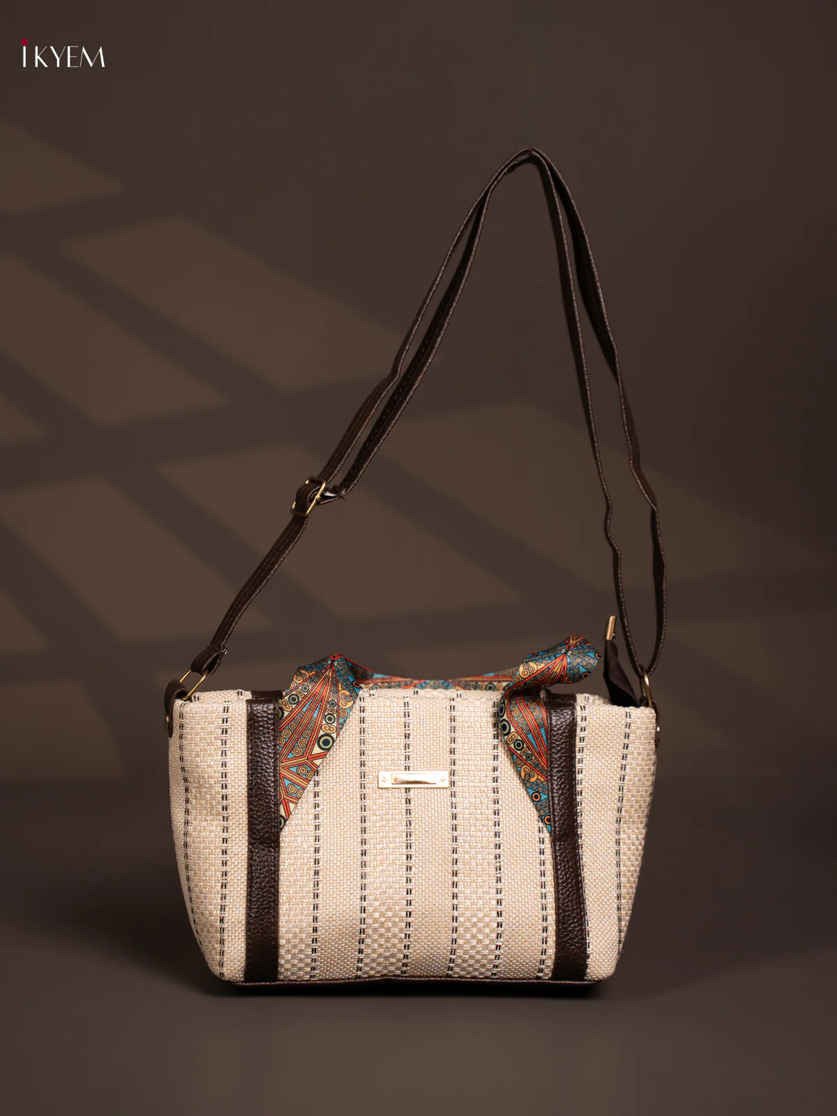 Jacquard Printed Handle with Leather Sling Bag - White - KD26831 - Image 3