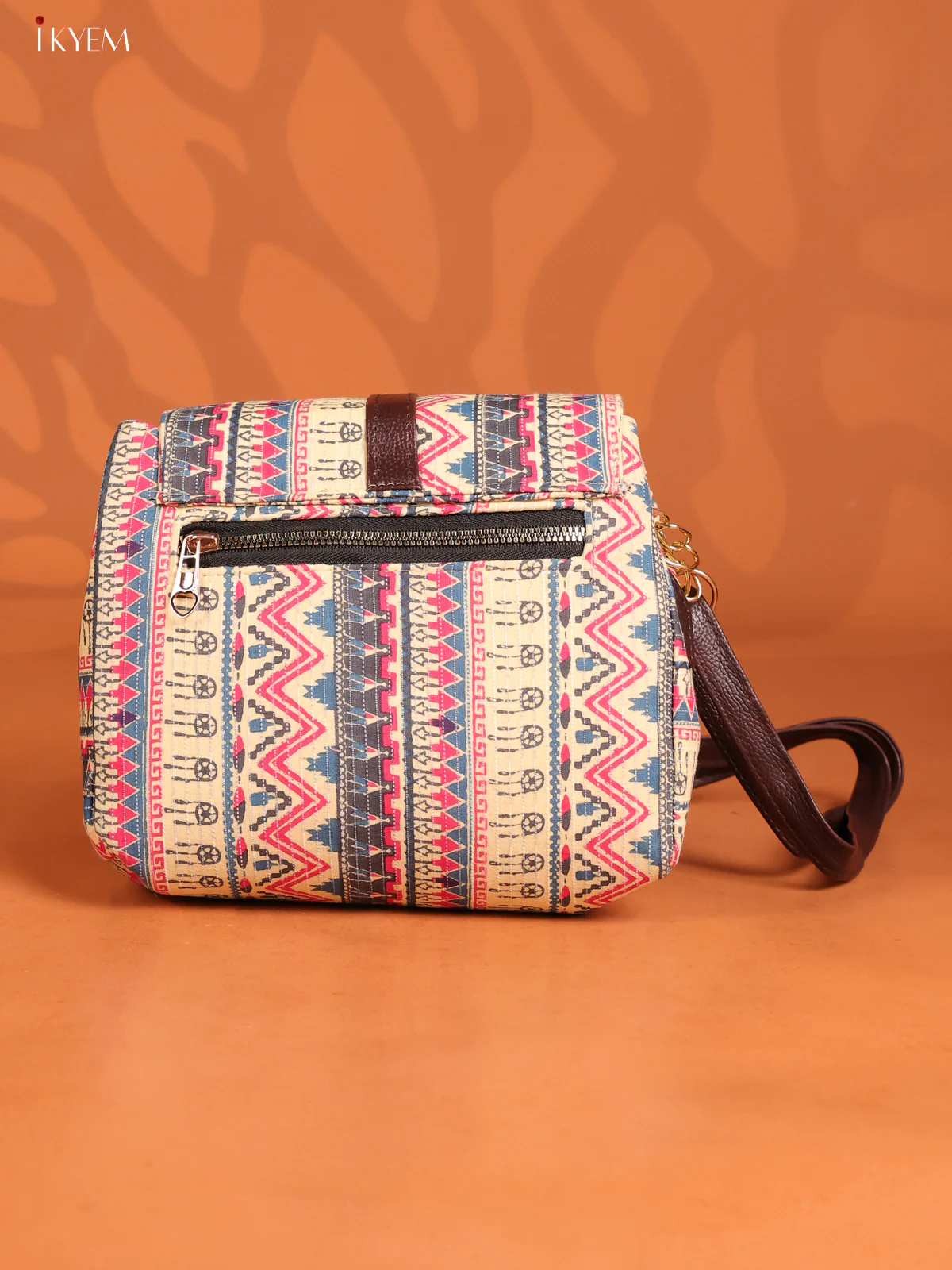 Jacquard geometric printed Leather sling Bag with 3 compartments - Multicolour - KD26894 - Image 2