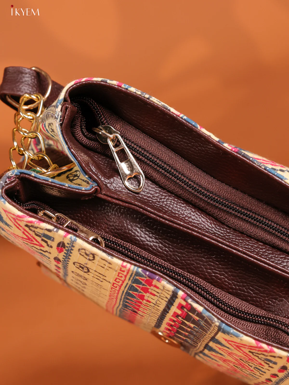Jacquard geometric printed Leather sling Bag with 3 compartments - Multicolour - KD26894 - Image 3