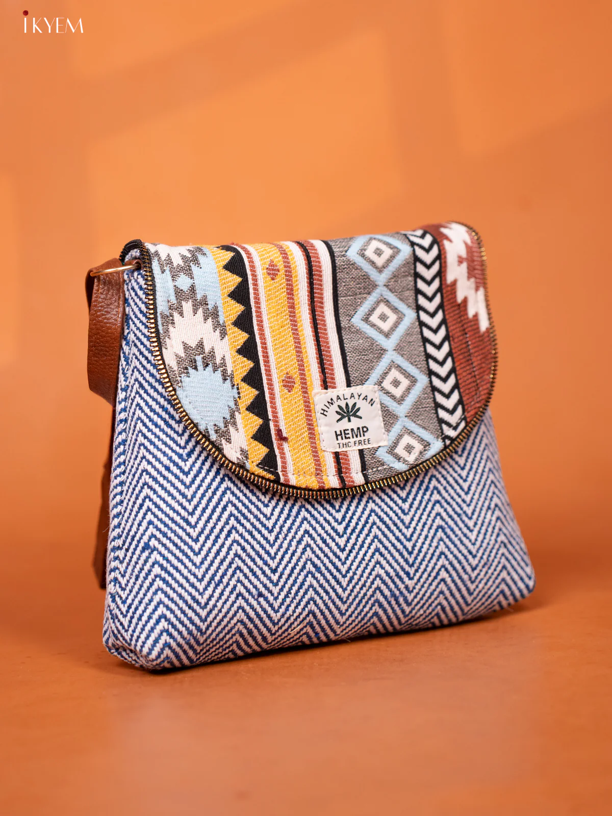 Jacquard Leather Sling Bag with printed Flap - Dark blue - KD26928 - Image 2