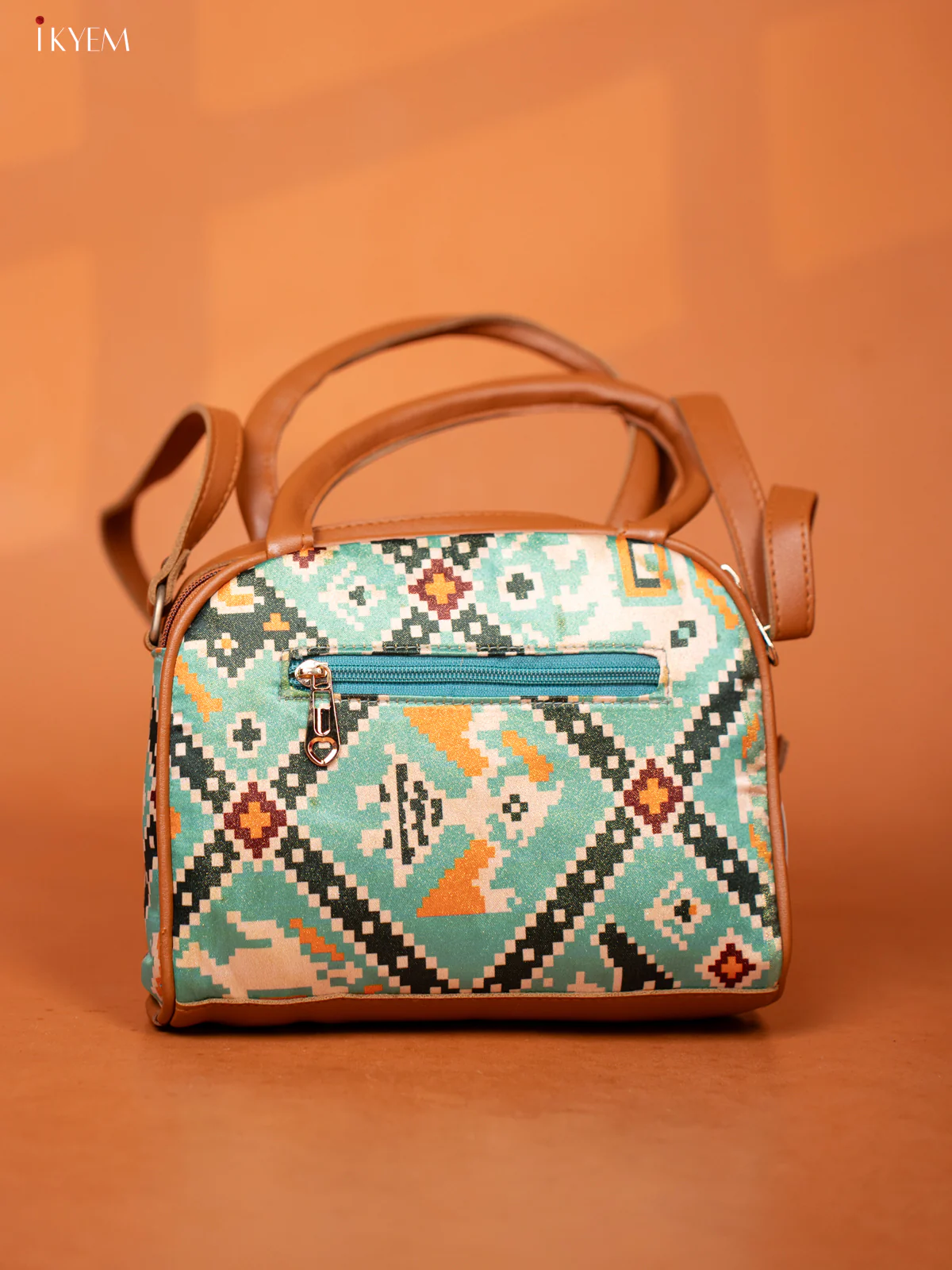 Patola Design Leather Sling Handy handbag with 4 Compartments -Light Green - Image 3