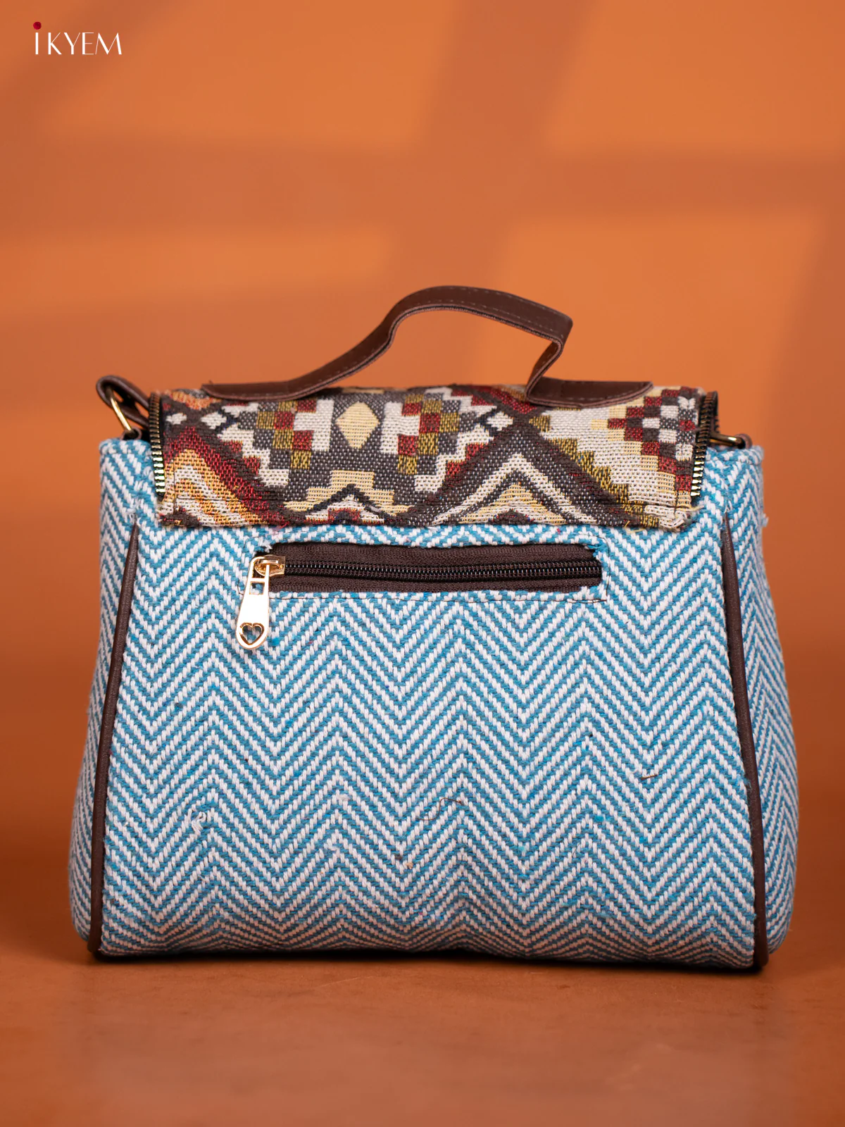 Jacquard Leather Sling bag with Printed Gusset & Flap- Sky Blue - KD27007 - Image 4