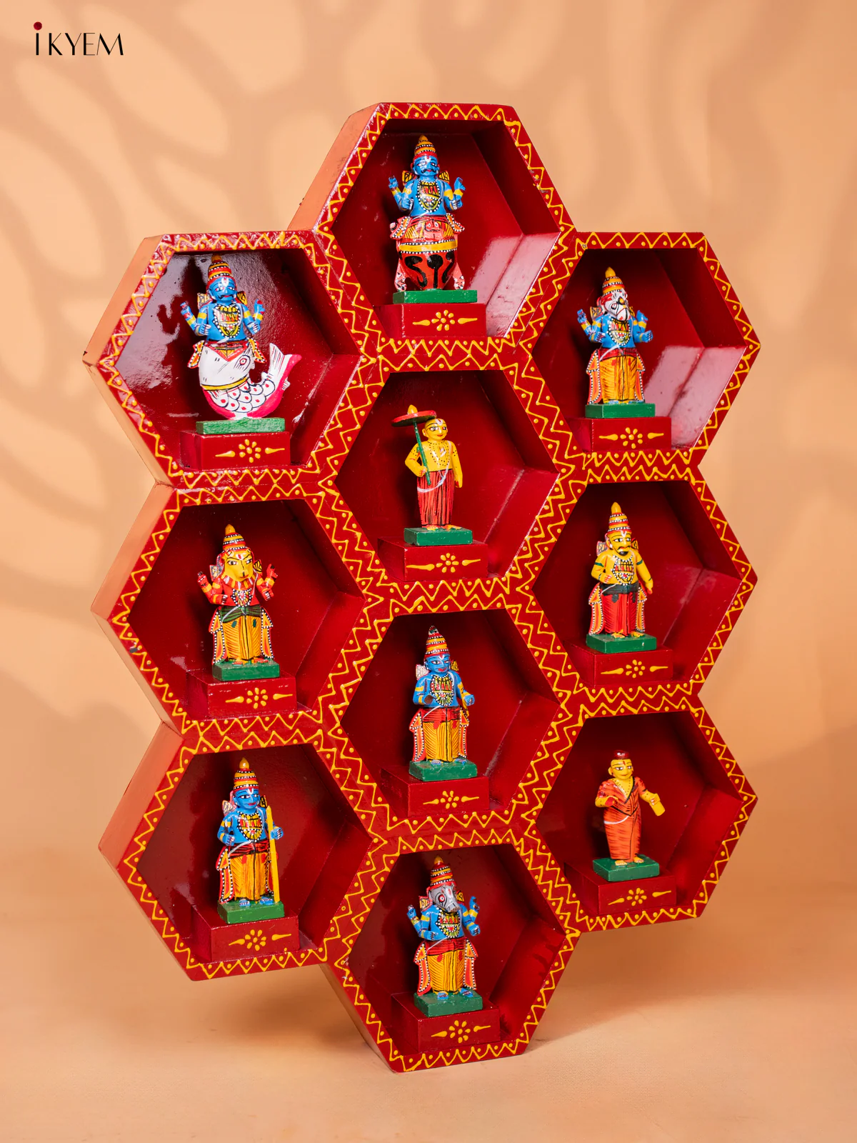 Wooden Octagonal Frame with Kondapalli Dasavatharam Idols - Red - KD28112 - Image 3