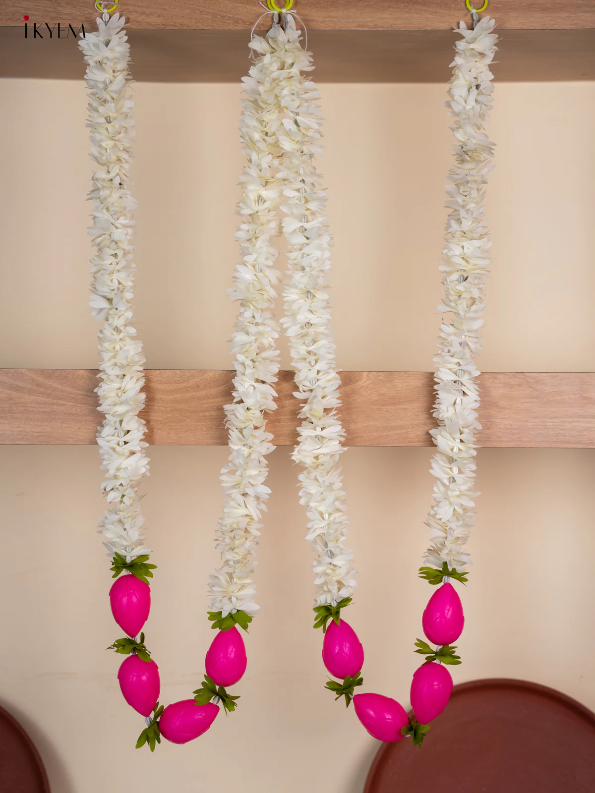 Artificial Hanging Thoranam - White with pink - KD30114