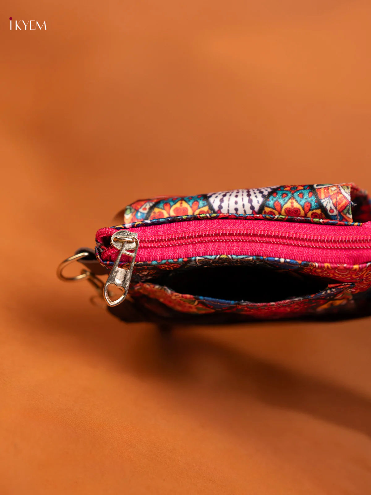 IKKAT POUCH - MULTICOLOUR - Image 4