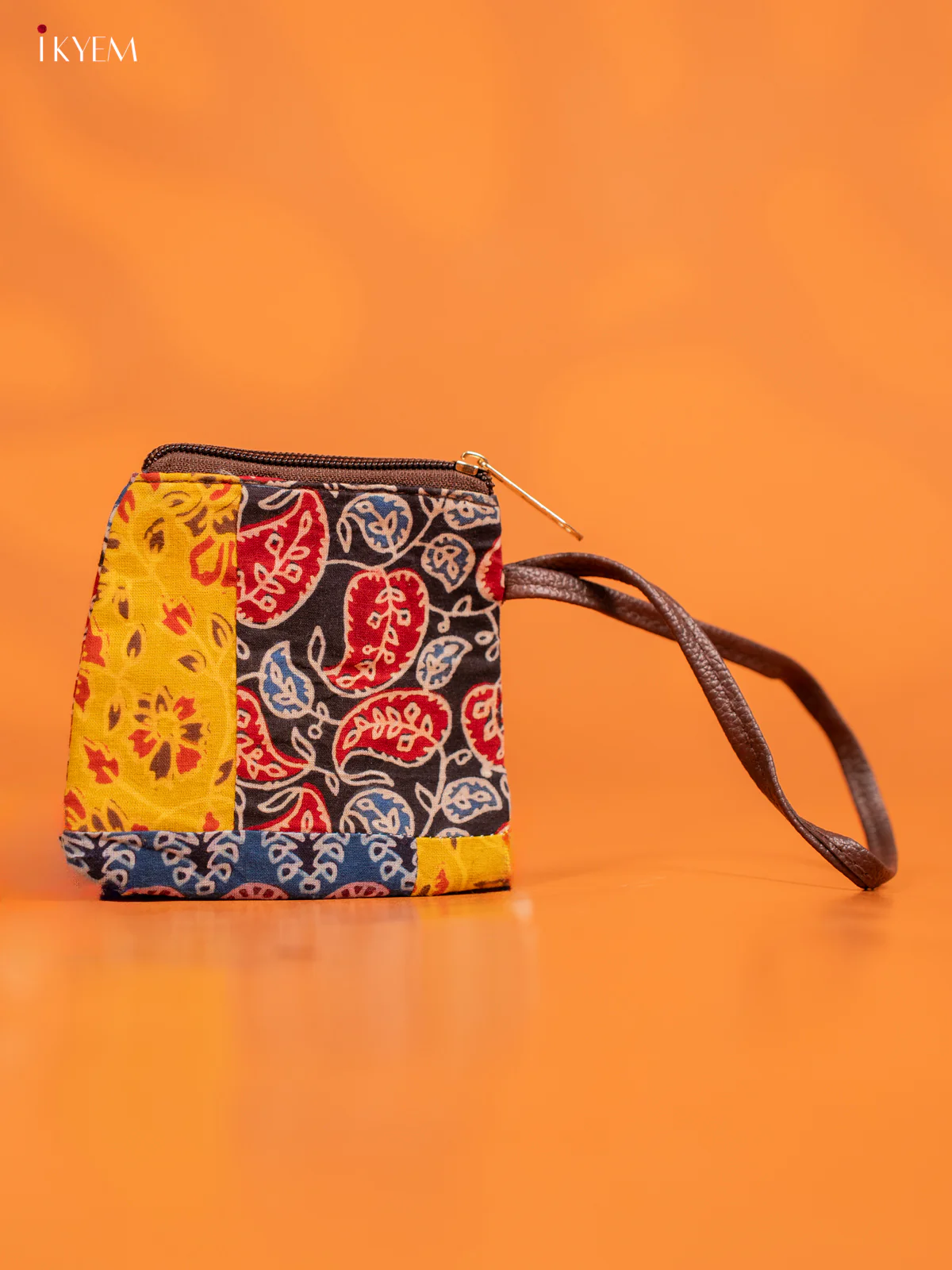 Ajrakh Printed Handbag with Small Pouch - Multicolour - KE16156 - Image 5