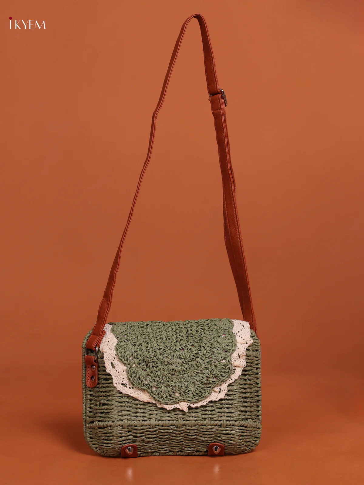 Braided Pattren Sling Bag Green