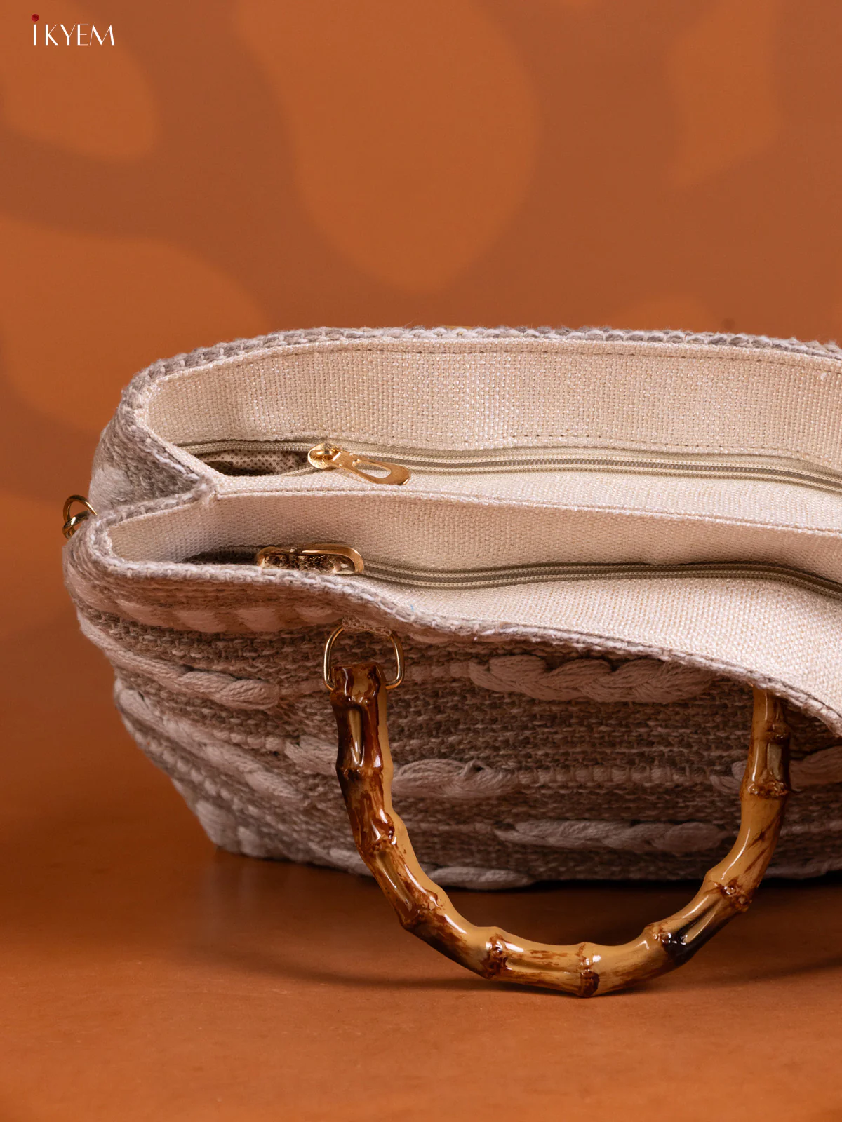 Jacquard woven rugs Shoudler Bag -  Grey - KE16251 - Image 6