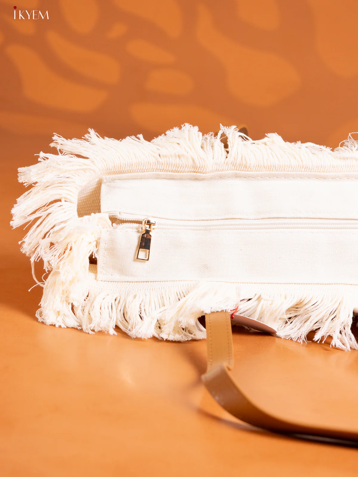Dream Catcher Printed Shoulder Bag - Orange - KE16274 - Image 3