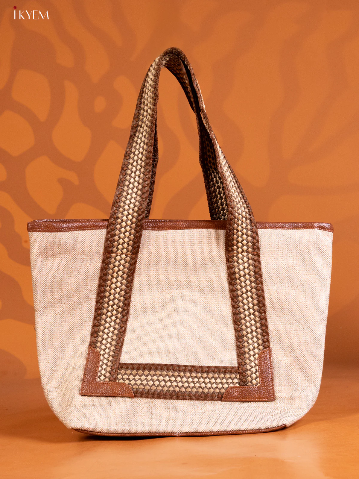 Stylish Jute Shoulder Bag - Cream - KE16350