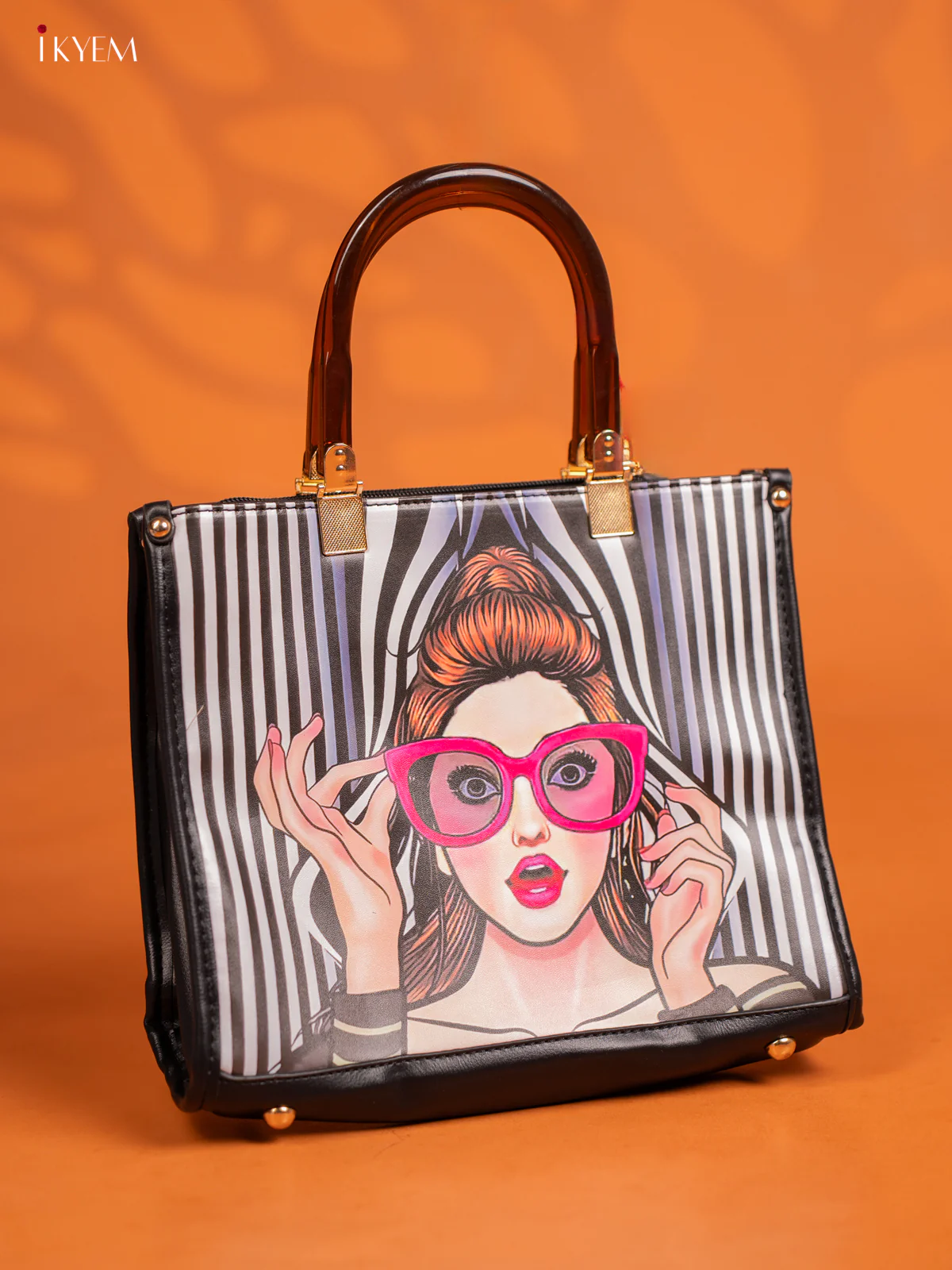 Printed Gurlz Tote bag & Leather Sling with 1 Compartments - White with Black - KE16417 - Image 2