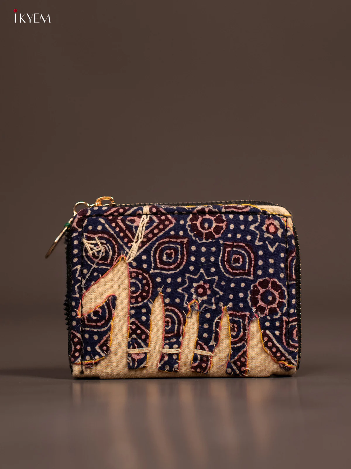 Embroidery Small Wallet - Cream with Navy Blue - KE21204