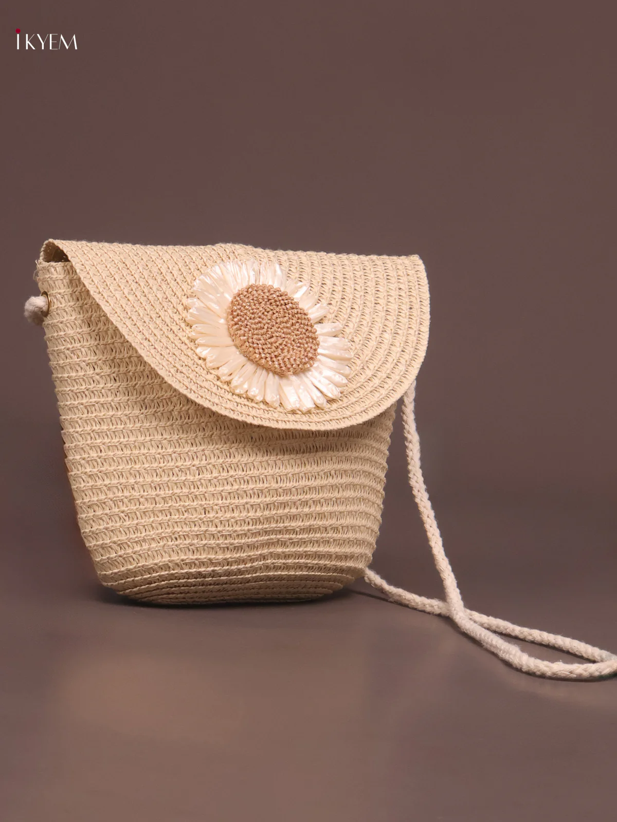 Flap Beach Bag Floral Design Cream - Image 2