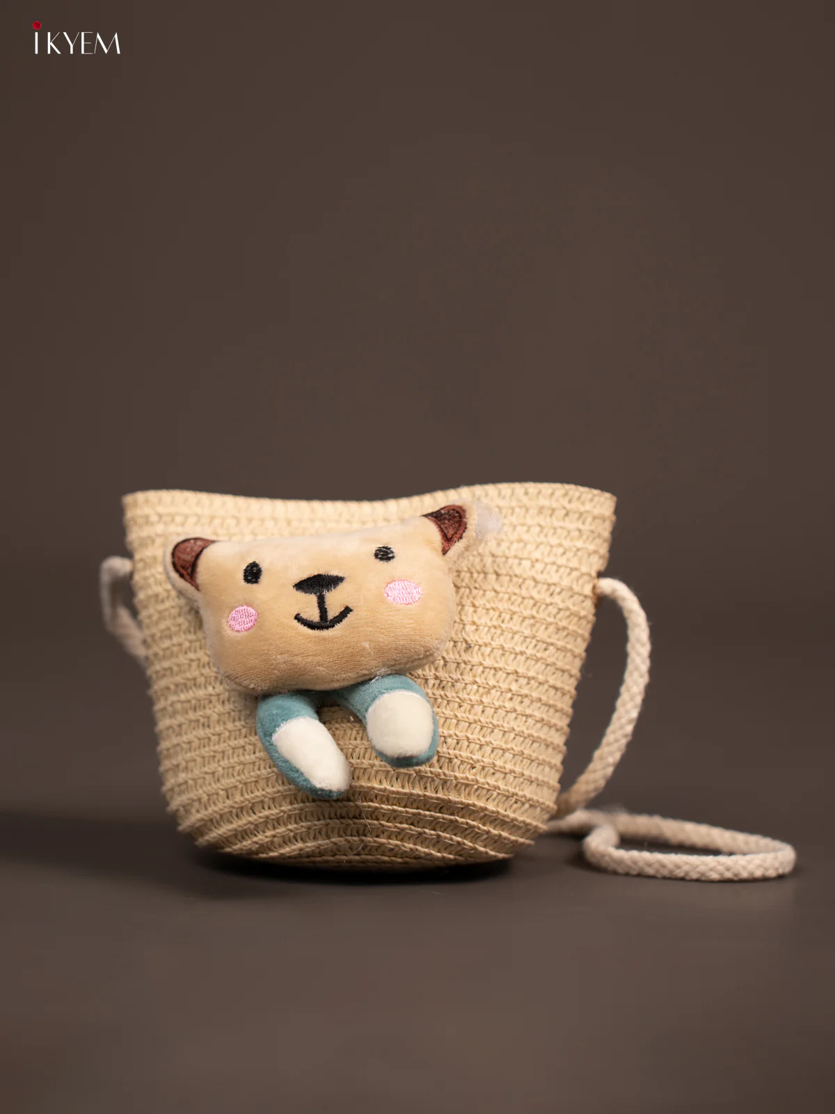 Beach Sling Bag Cream