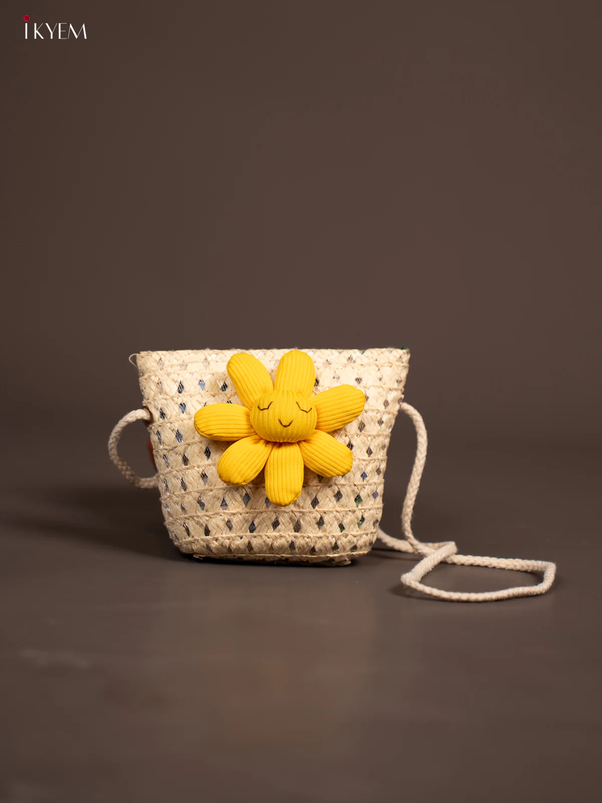 Beach Sling Bag For kids - Cream - KE21354