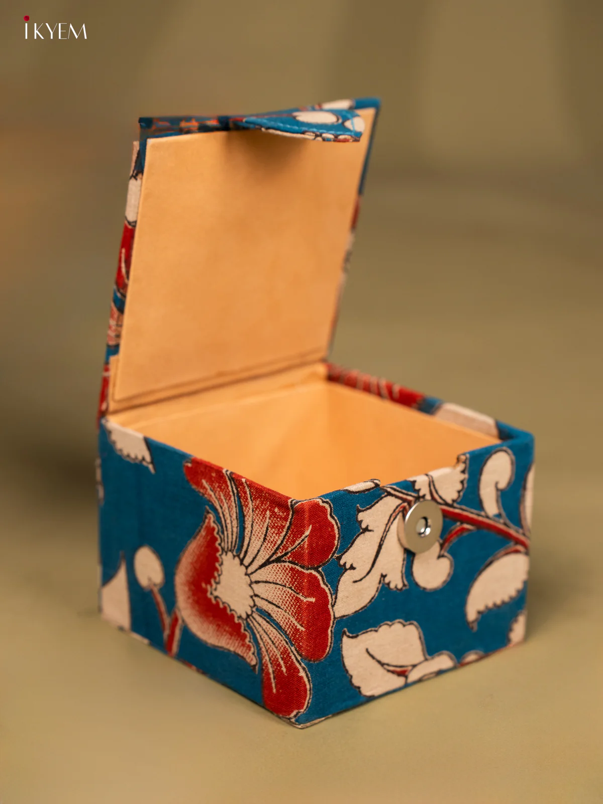 Kalamkari Bangle Box - Blue - Image 4