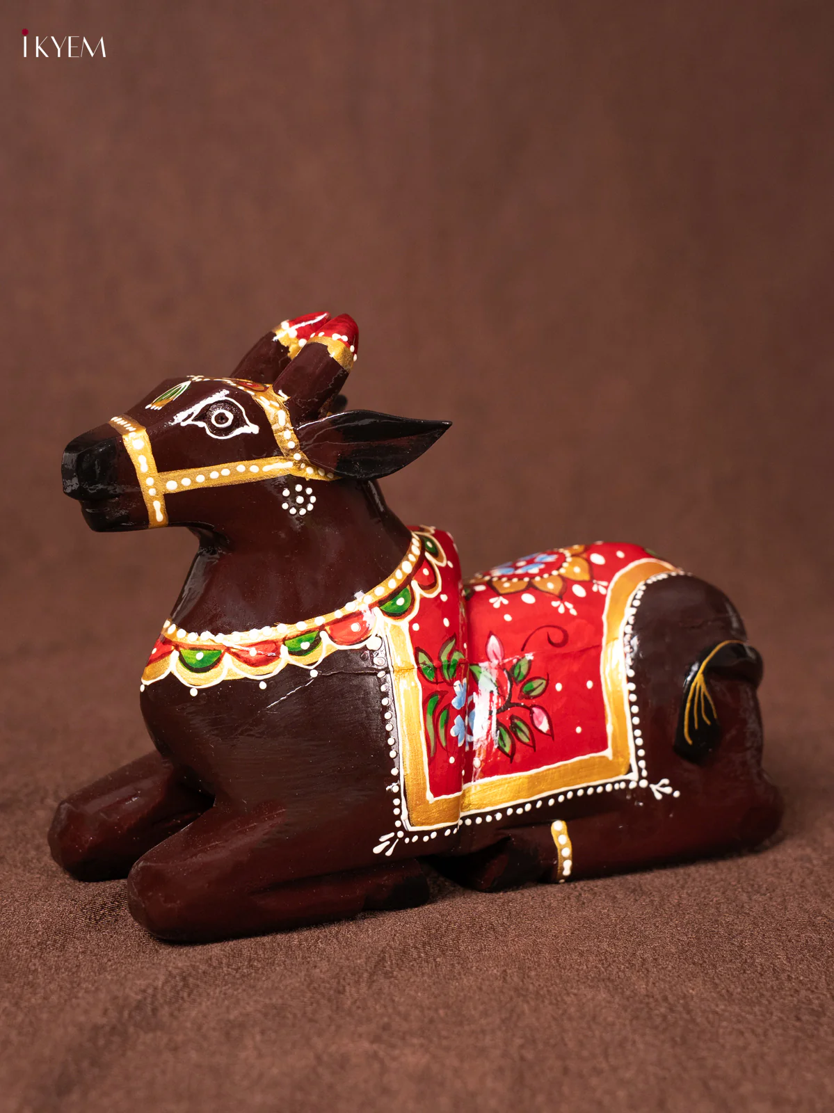 Wooden Craved Nandhi - Red - KEA1056 - Image 3