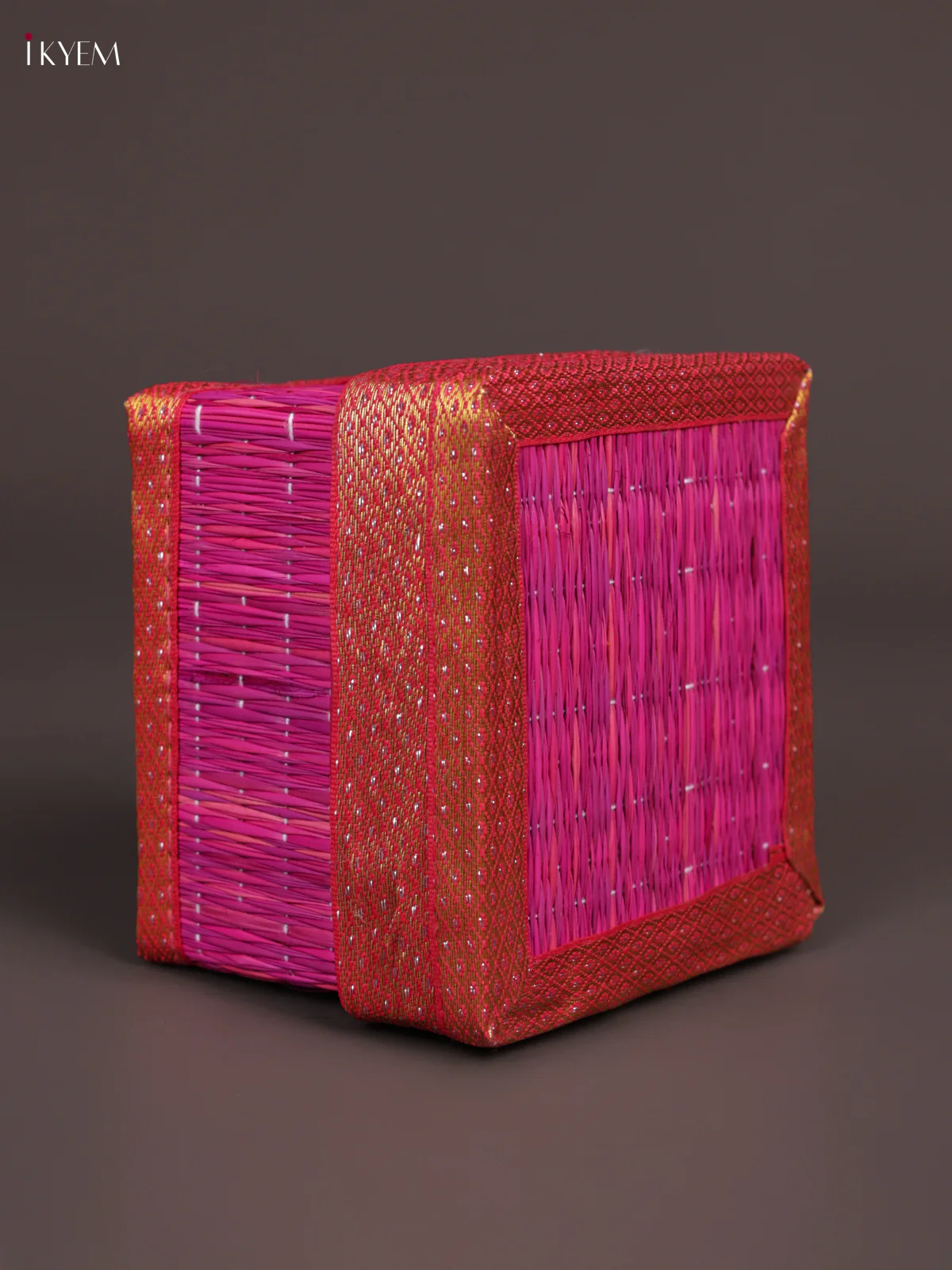 Square Korai Box With Zari Borders - Pink - (4×4) - KEA2817 - Image 3
