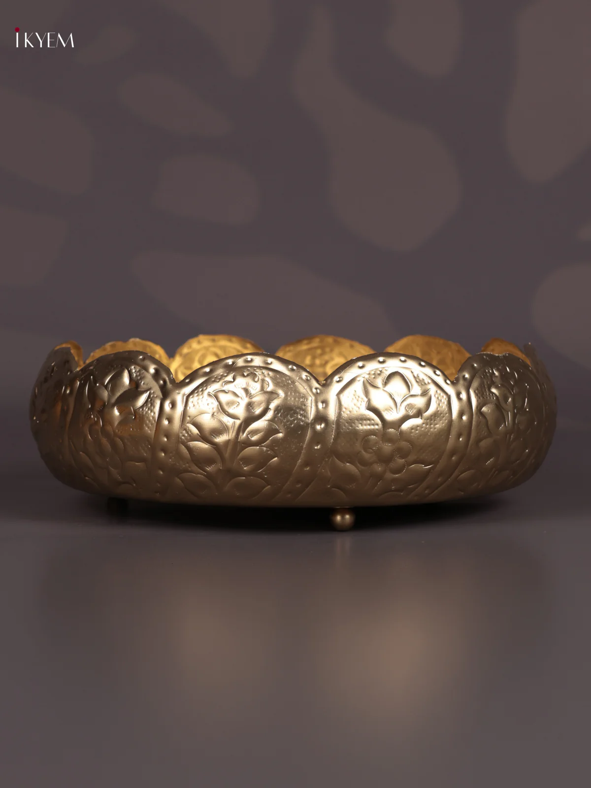 Metal Brass coating Leaf Urli 12*12 - KEB21001 - Image 2
