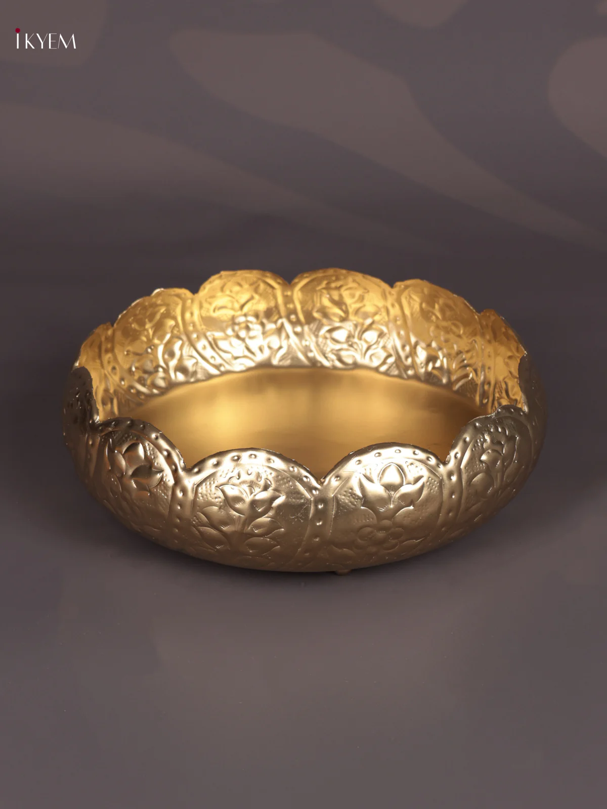 Metal Brass coating Leaf Urli 12*12 - KEB21001 - Image 3
