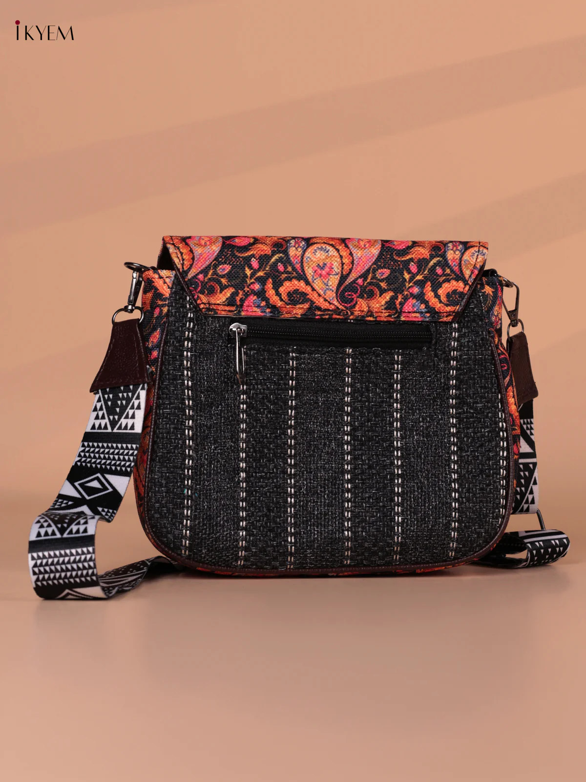 Printed Sling Bag - Black - Image 2