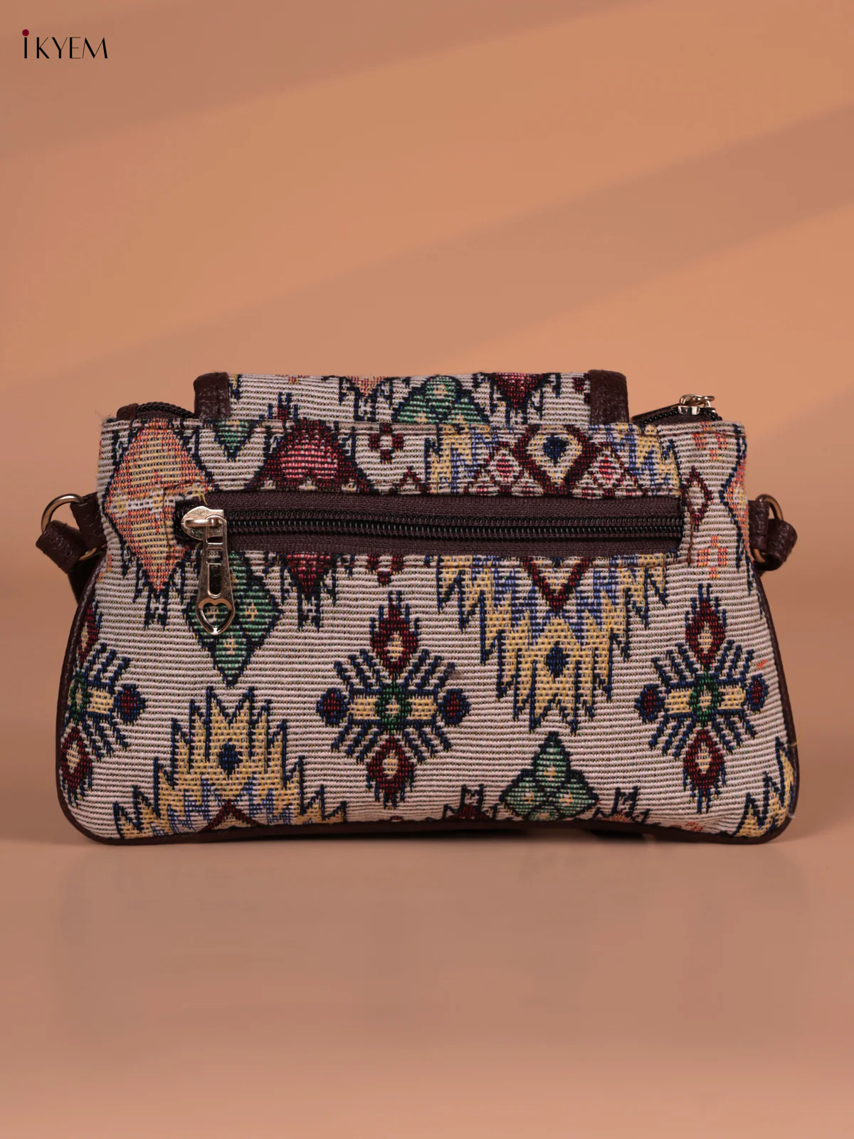 Printed Sling bag - Grey - Image 3