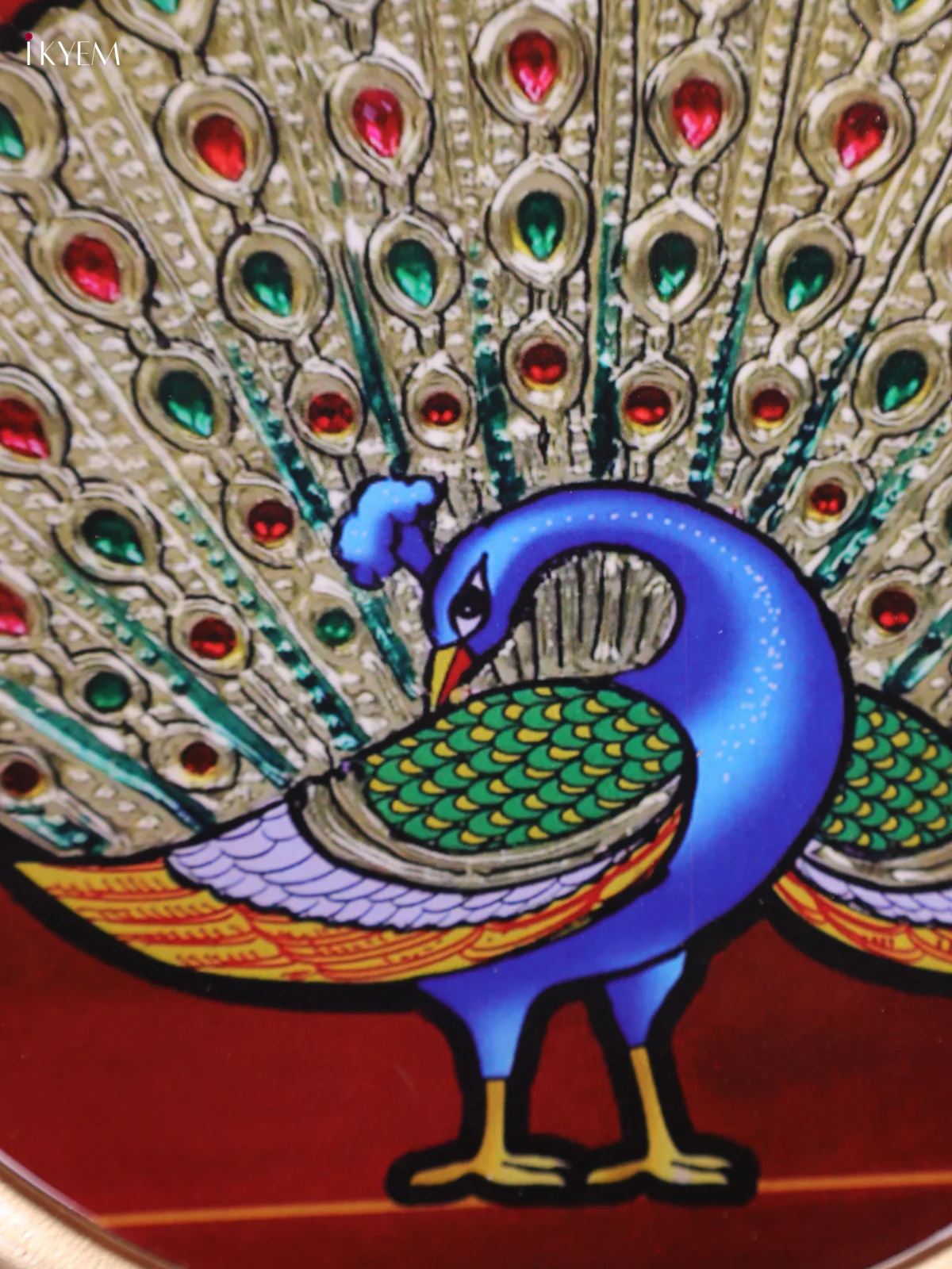 Peacock - Printed Brass Coated Plate With Hook Maroon - 8 inch - Image 2