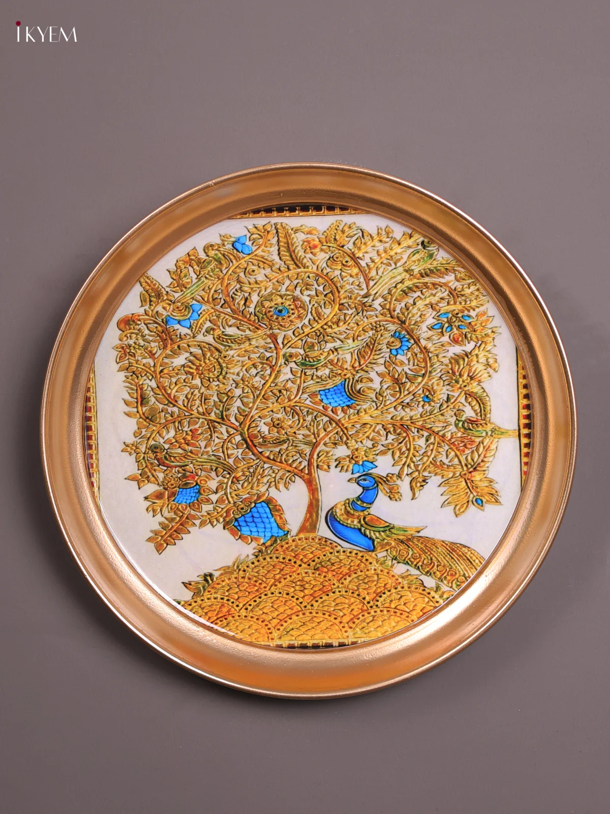 Peacock - Printed Brass Coated Plate With Hook White - 8 inch