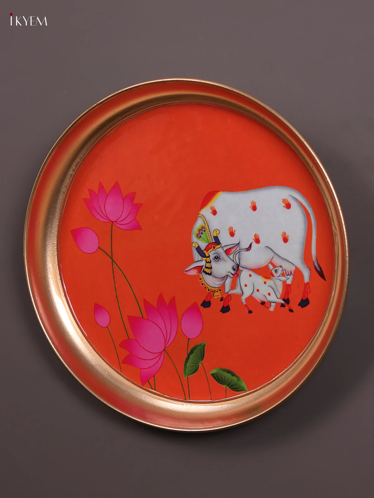 Cow & Claf - Printed Brass Coated Plate With Hook Orange - 8 inch - Image 2