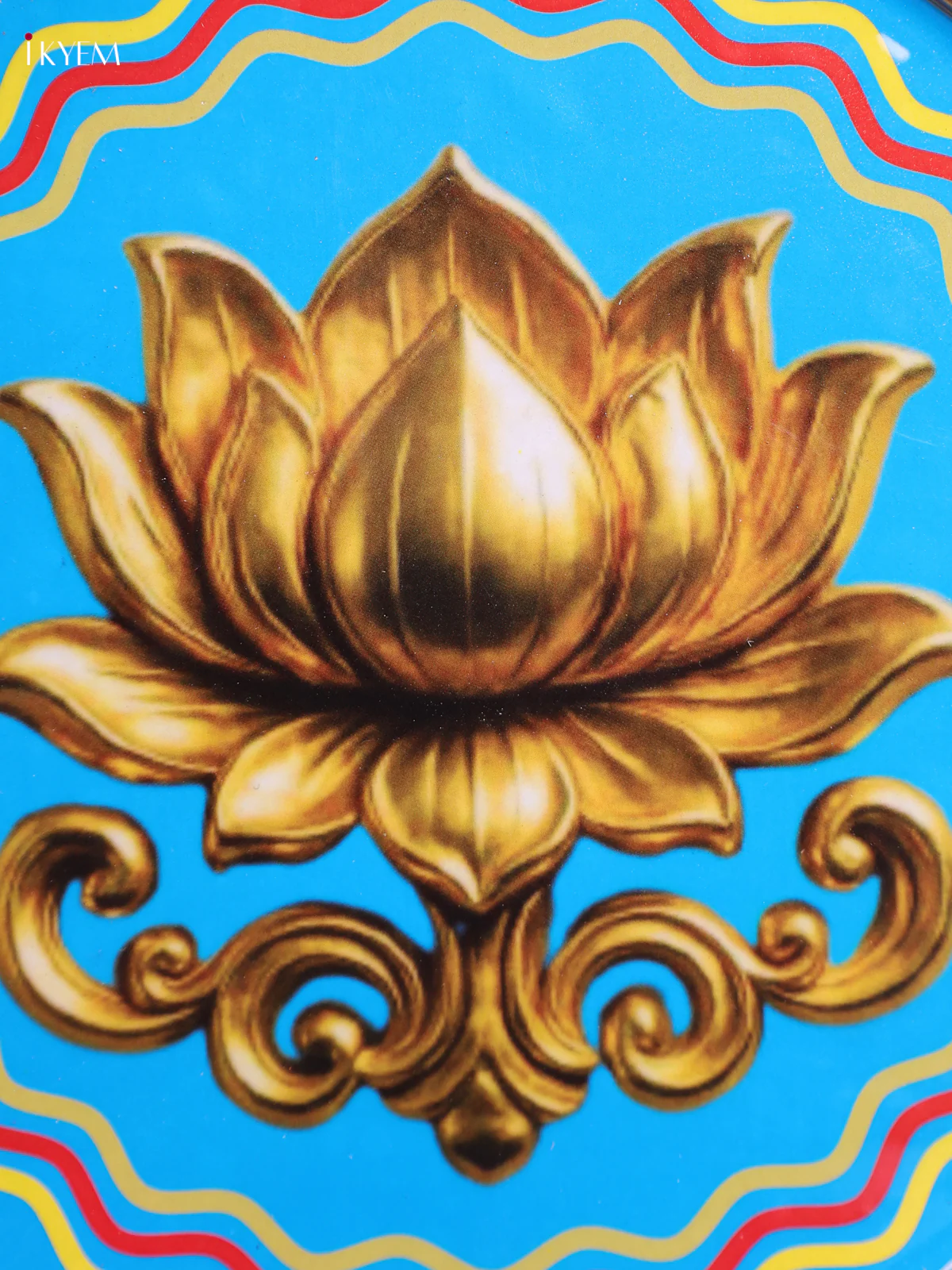 Lotus - Printed Brass Coated Plate With Hook Blue & Golden - 8 inch - Image 2
