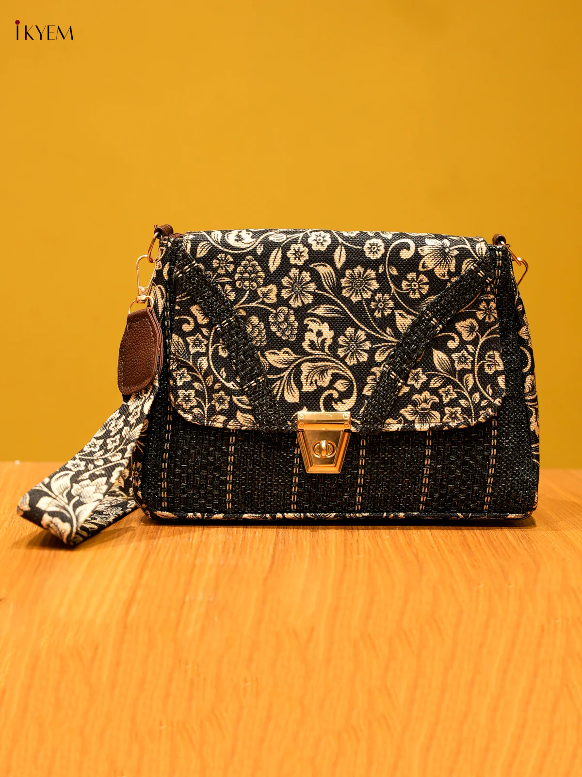 Printed Sling Bag - Black
