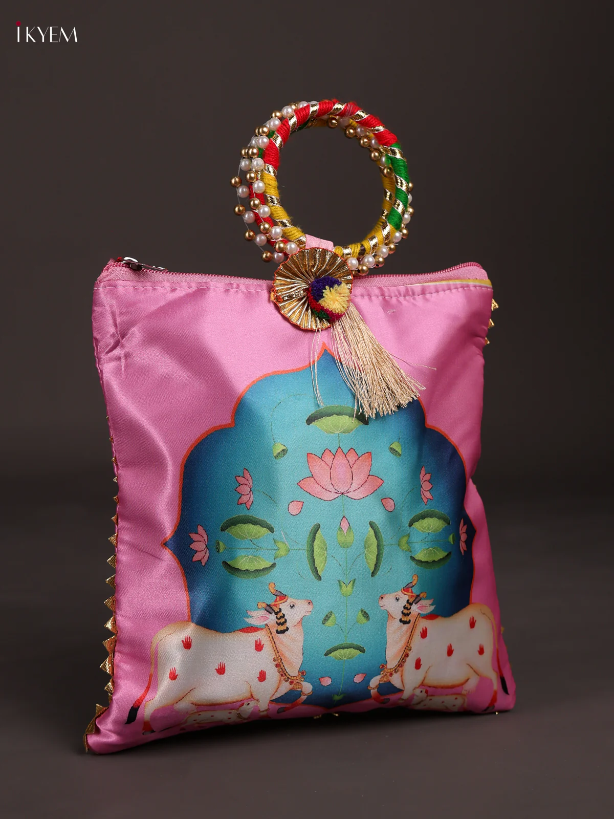PICHWAI DIGITAL PRINTED GIFT BAG WITH BANGLE HANDLE - BABY PINK-KEE14009 - Image 2