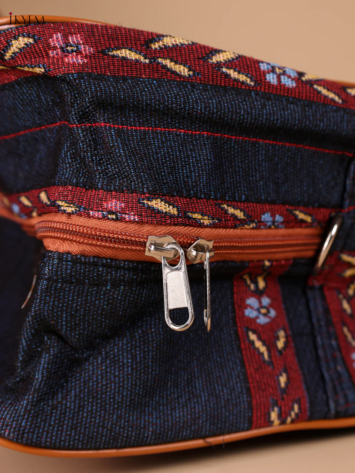 Elephant Printed Hand Bag- Blue-KEE16004 - Image 4