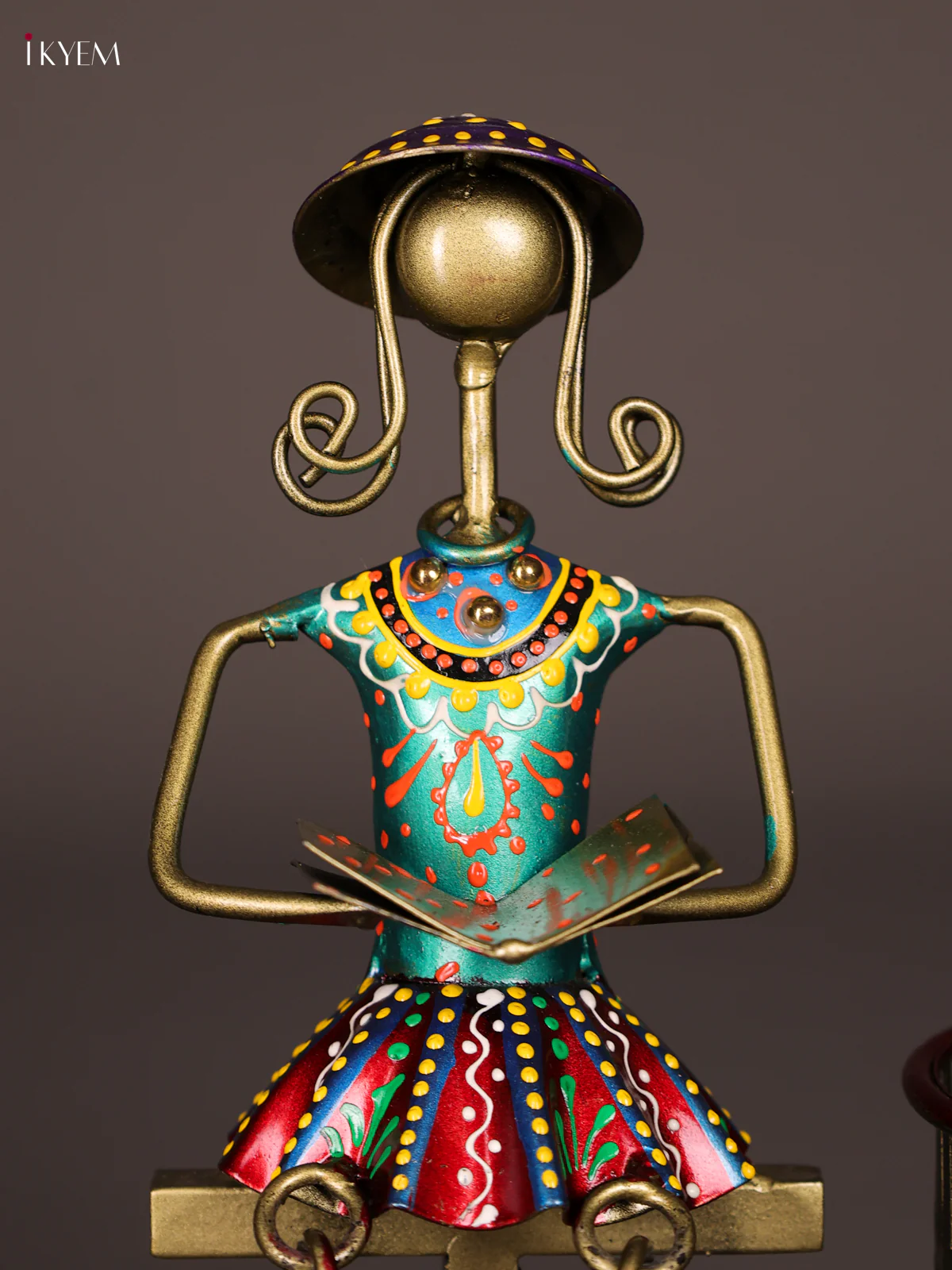 Metal Sitting Doll With Pen Stand-KEE28006 - Image 4