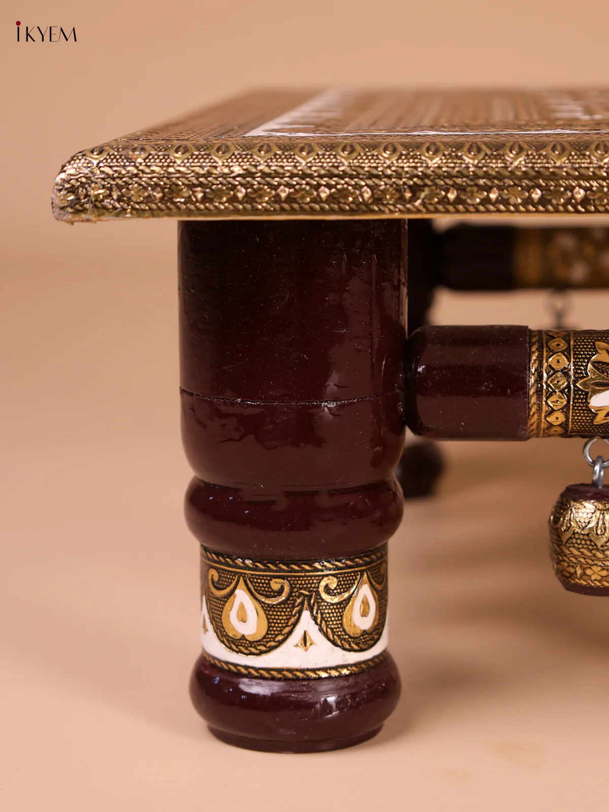 Hand Crafted Gold Oxidized Khatli Wooden Manai(16x16)-KEF03004 - Image 3