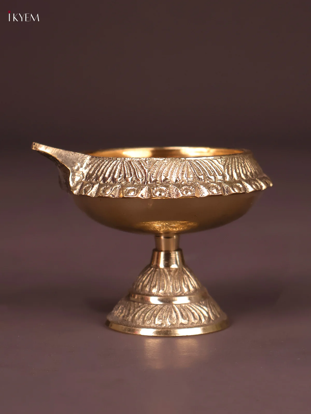 Kubera Deepam With Stand 2.5 Inch-KEF10031 - Image 3