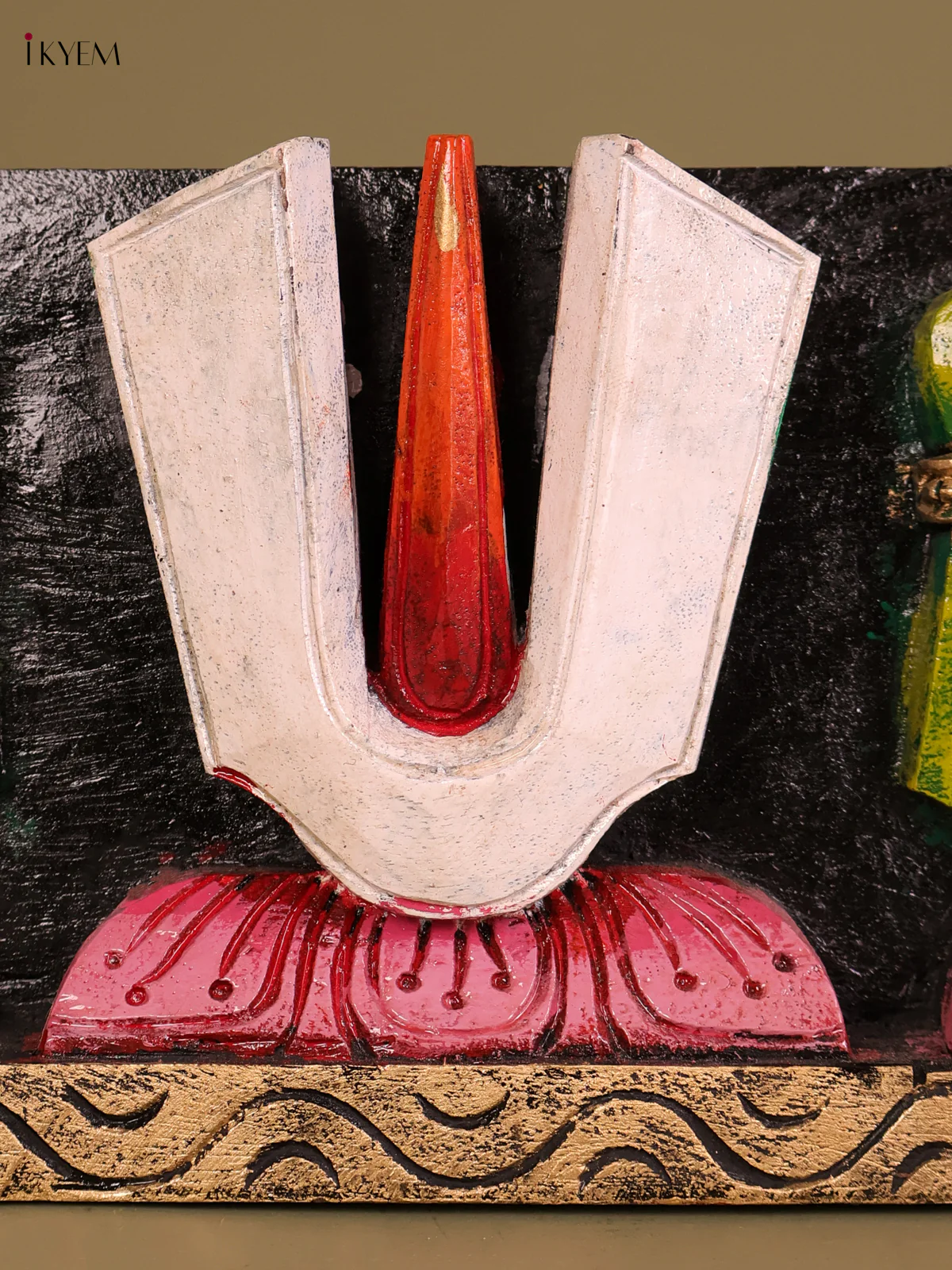 Wooden Hand Carved Painted Shank Chakra Namam Panel 24x6-KEF20098 - Image 2