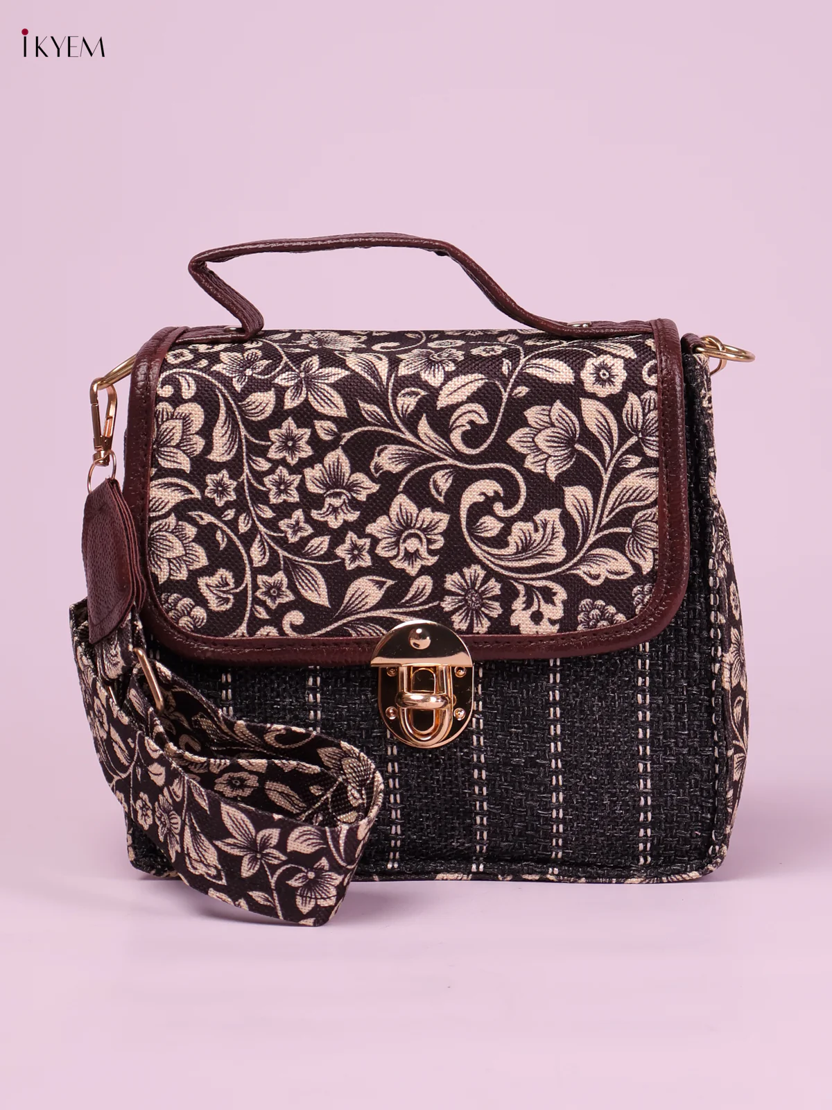 Printed Sling Bag -Black-KEG02201
