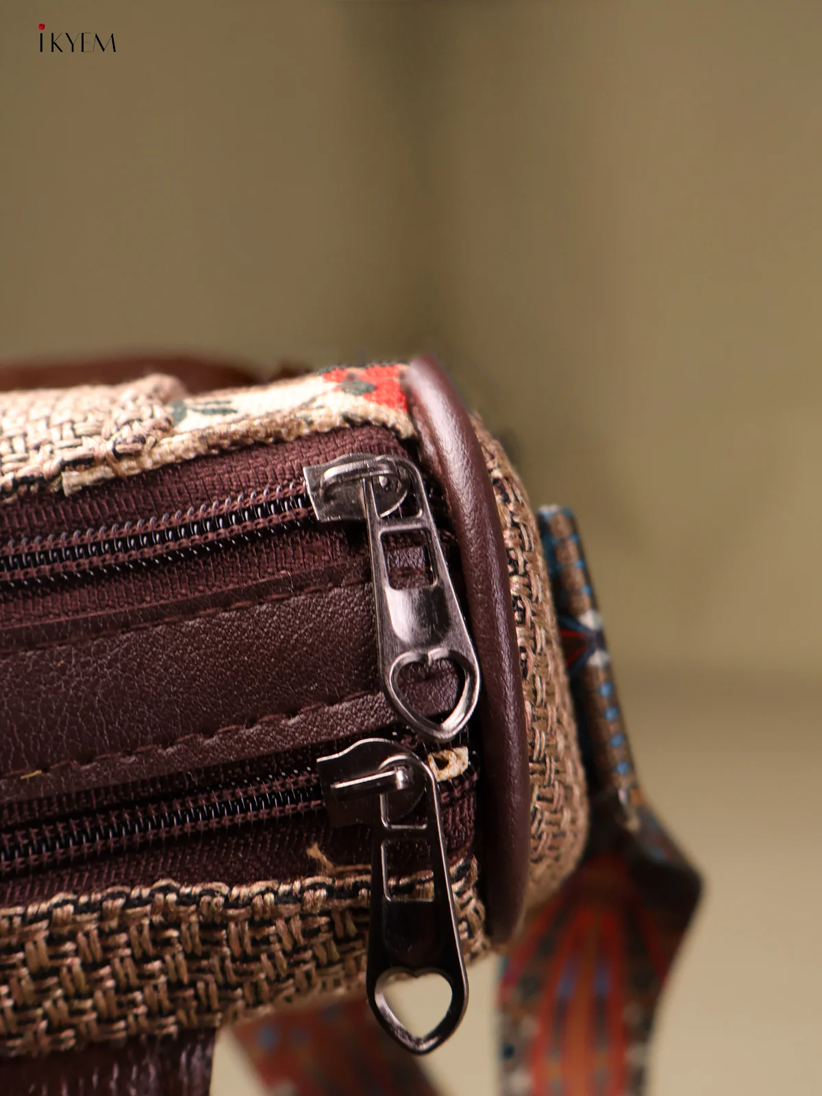 Printed Sling Bag- Light Brown & Cream-KEG04064 - Image 3