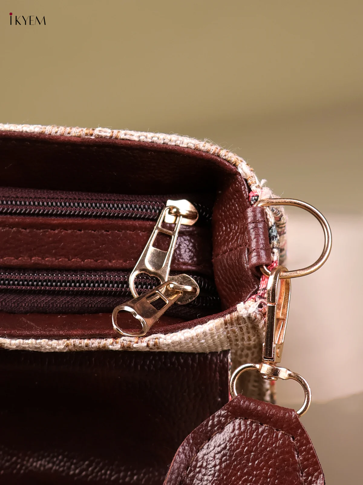 Printed Sling Bag -Cream & Pink-KEG04072 - Image 3