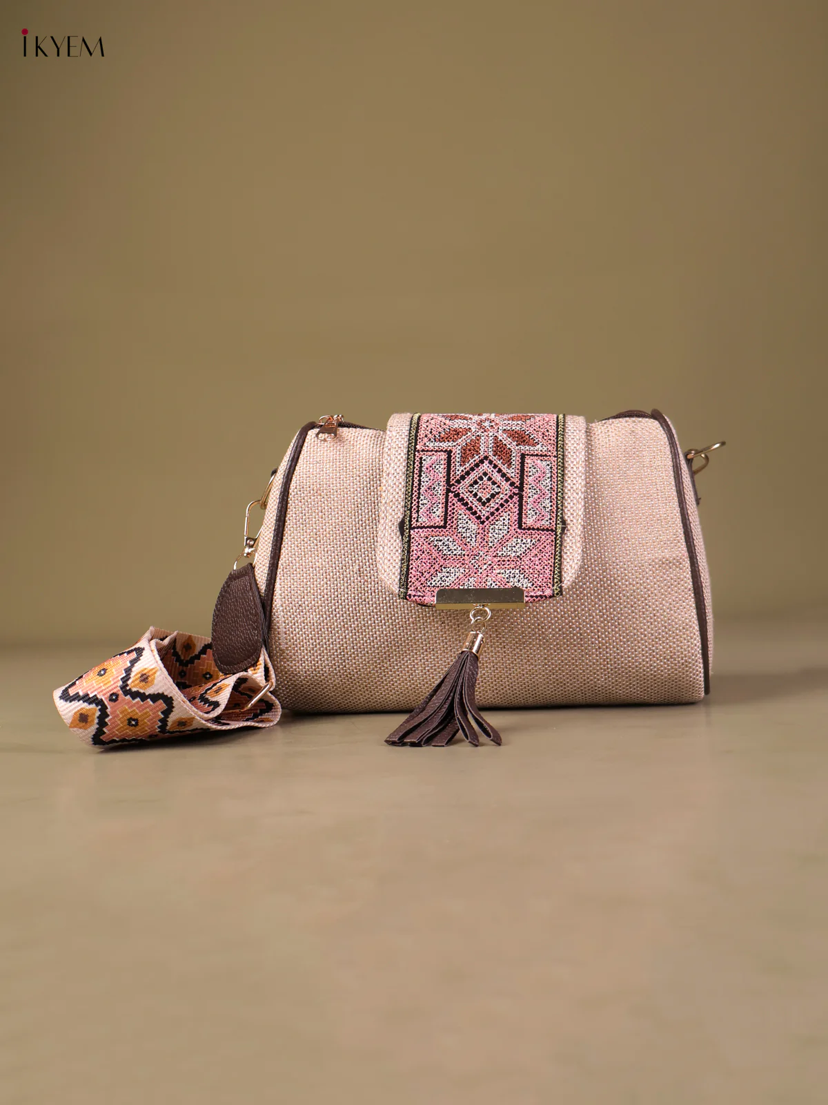 Plain Sling Bag -Cream-KEG04095