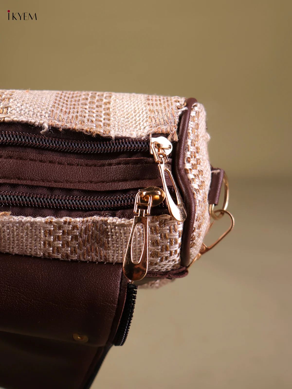 Plian Sling Bag -Cream & Lines-KEG04106 - Image 3