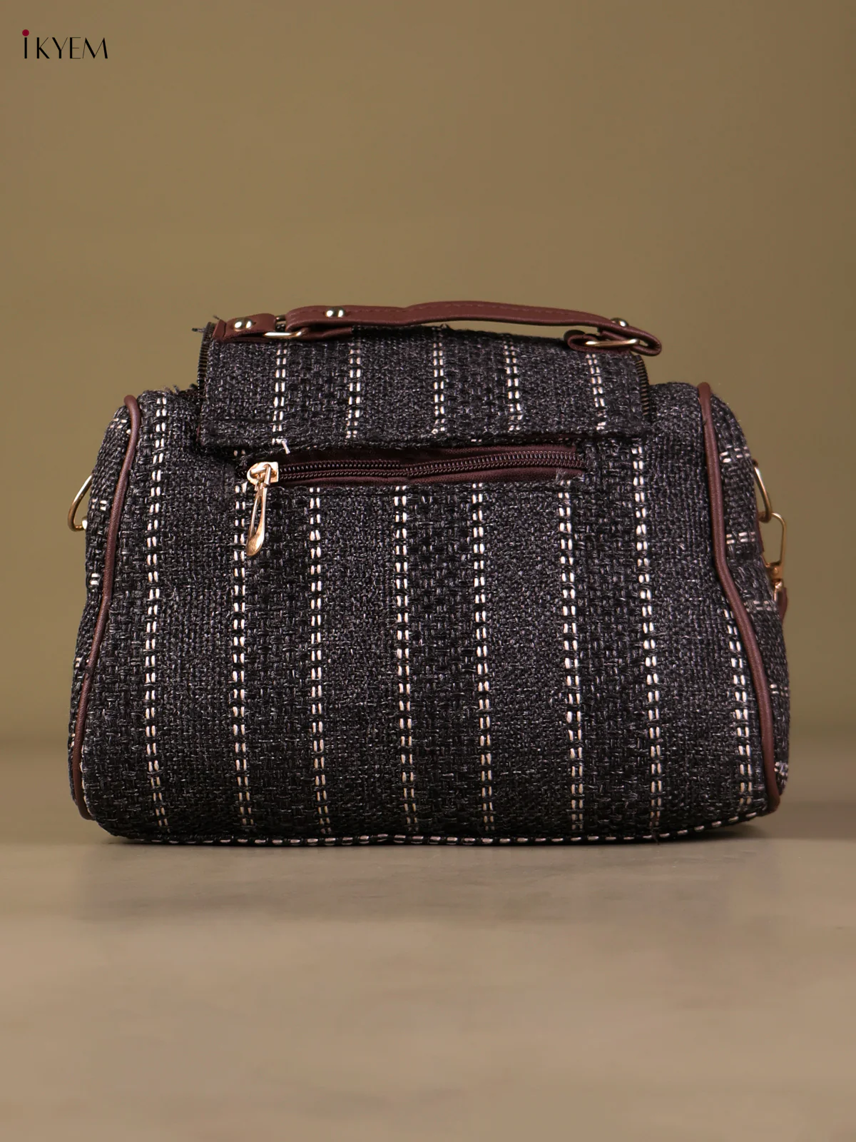 Plain Sling Bag - Black-KEG04111 - Image 2