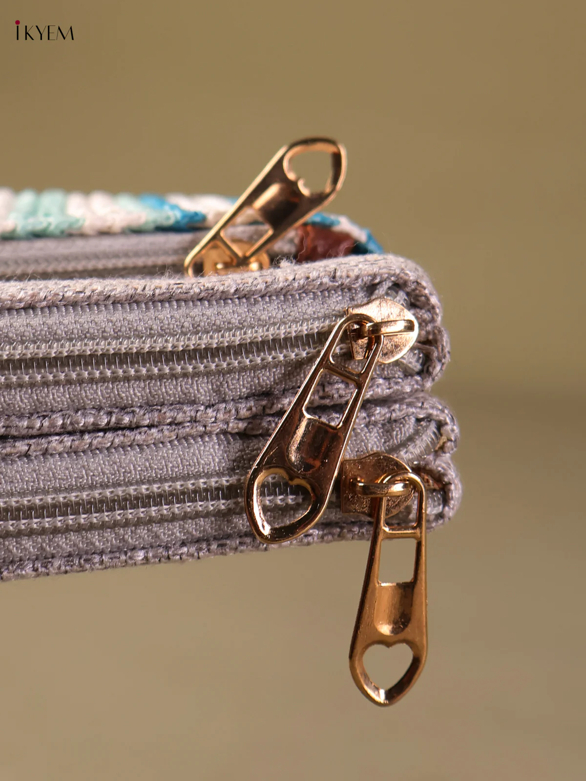 Jute Woven Zip Purse- Ash&Blue-KEG04115 - Image 3