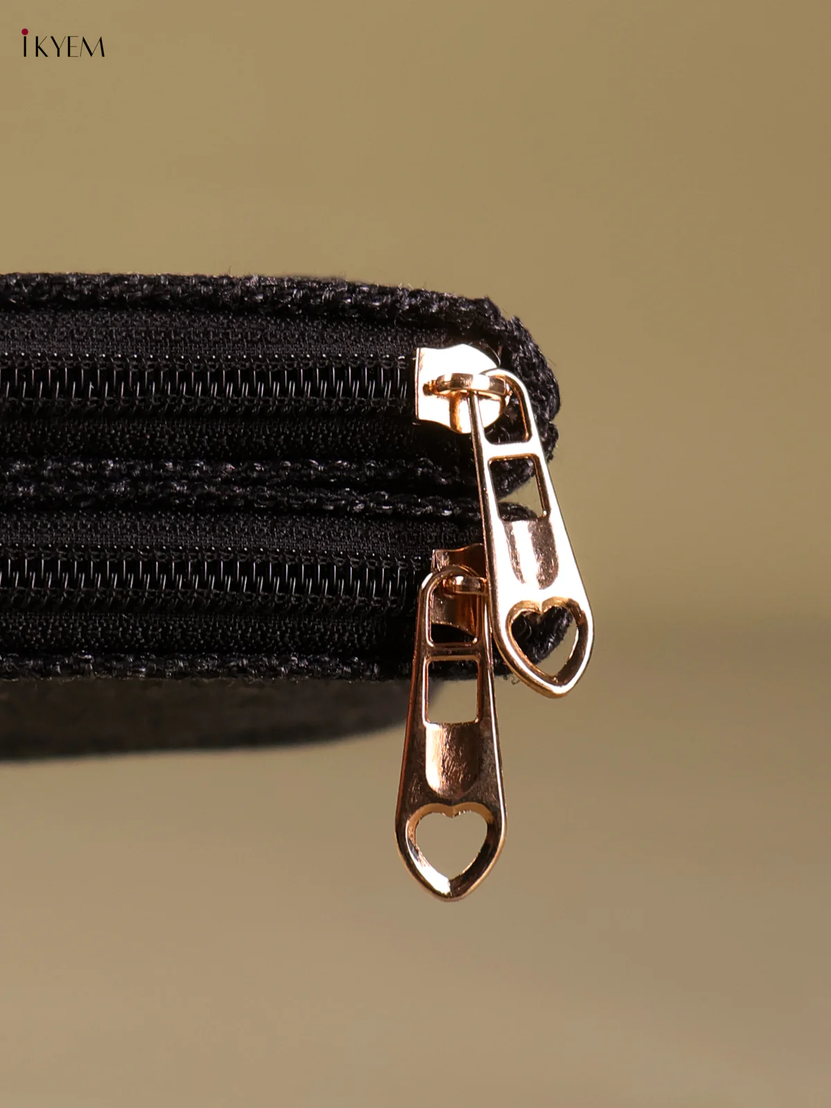 Jute Woven Zip Purse- Black & Cream-KEG04117 - Image 3