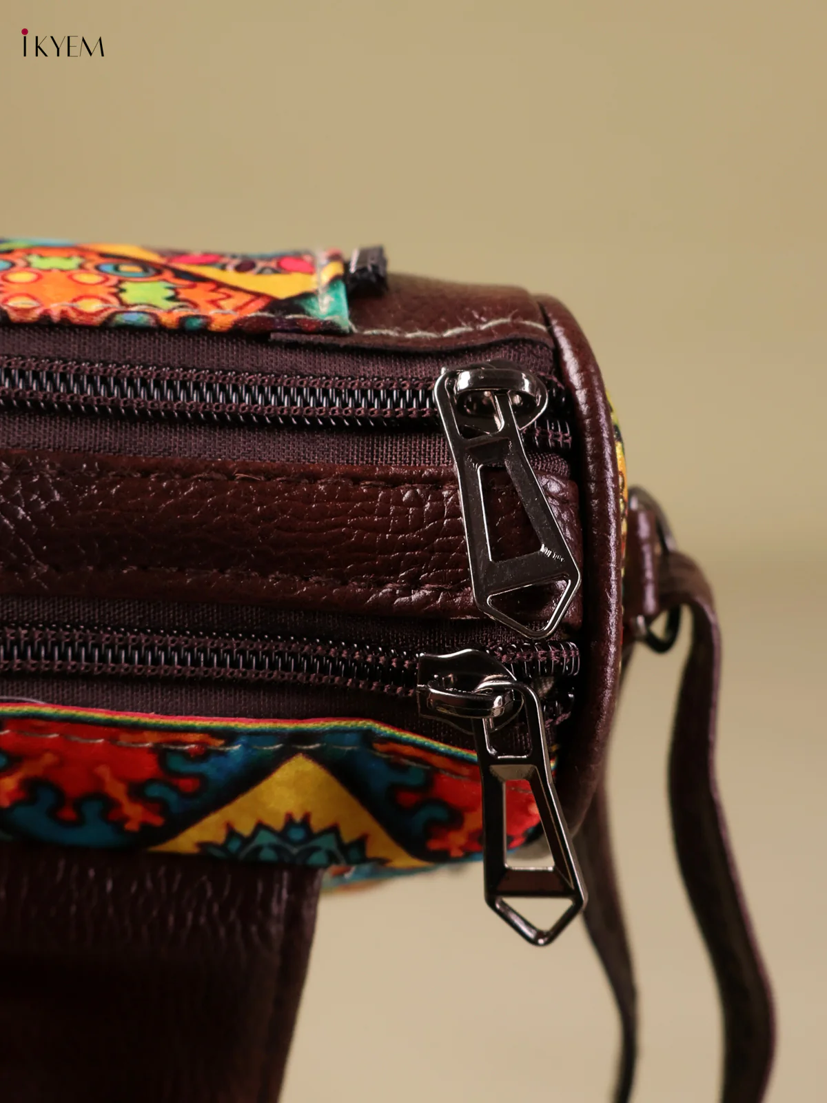 Printed Sling Bag -Multi Color-KEG04129 - Image 3